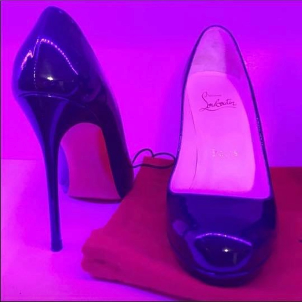 Christian Louboutin Lady Peep